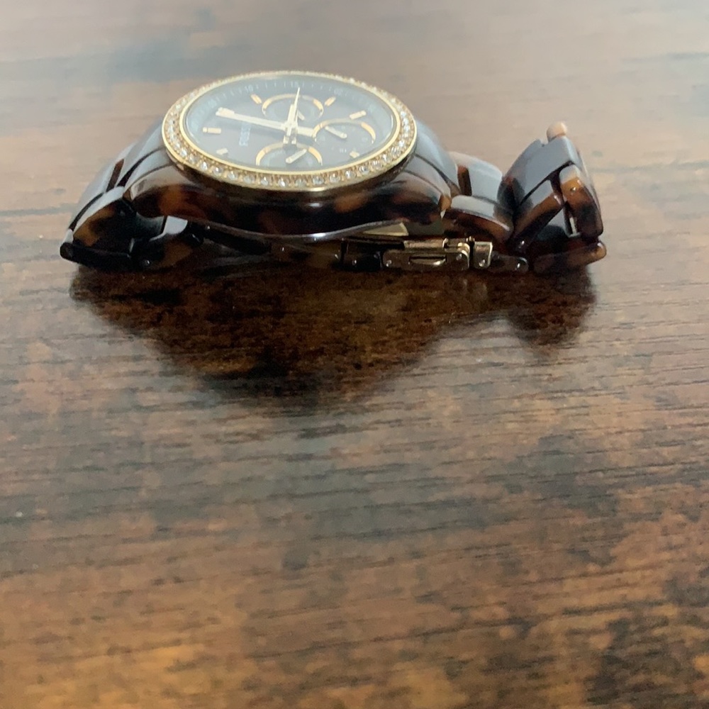 Tortoise Fossil Watch - Picture 4 of 5